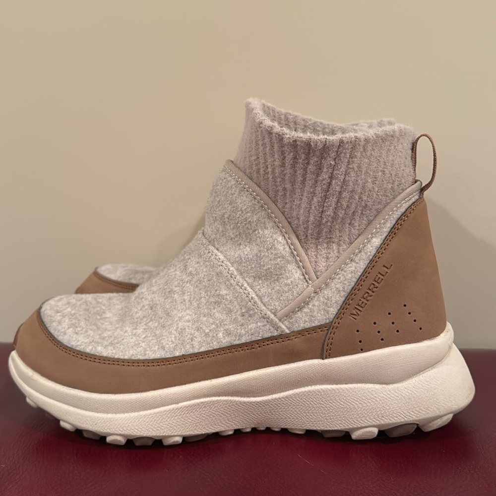 Merrell Boots - Picture 3 of 6